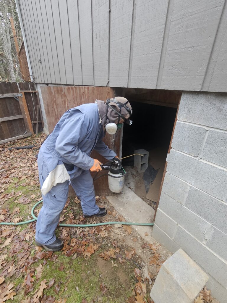 VIP Owner | Spraying under house | Grants Pass
